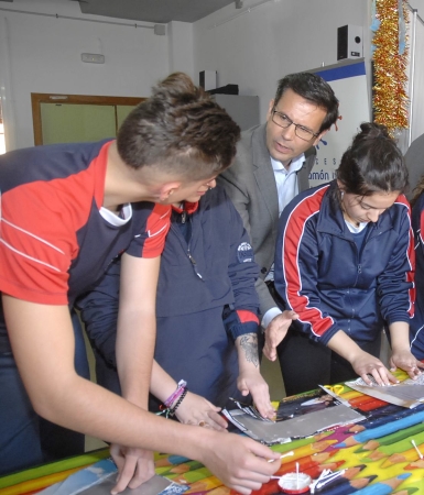 CES Ramón y Cajal de Granada - Trabajos en reciclación